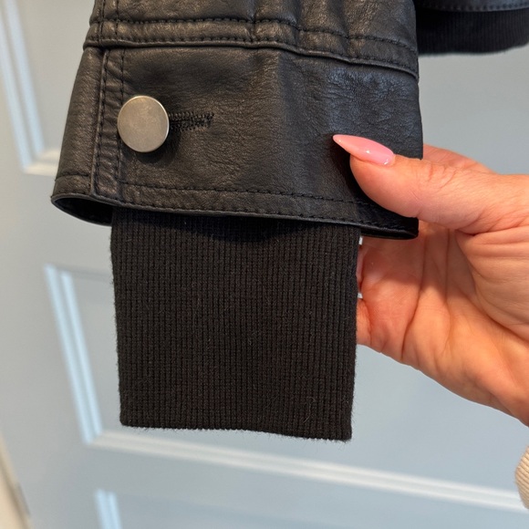 Women’s Black vegan Leather Jacket - Picture 4 of 9